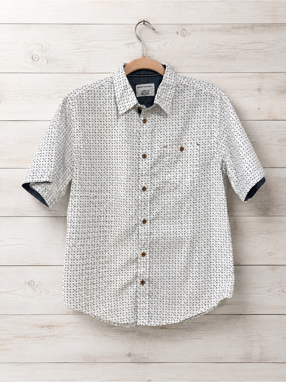 Distortion Boys Short Sleeve Button-Up Shirt White Navy Print Size Large 14